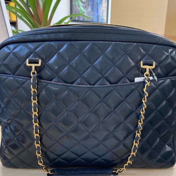 Vintage CHANEL Handbag